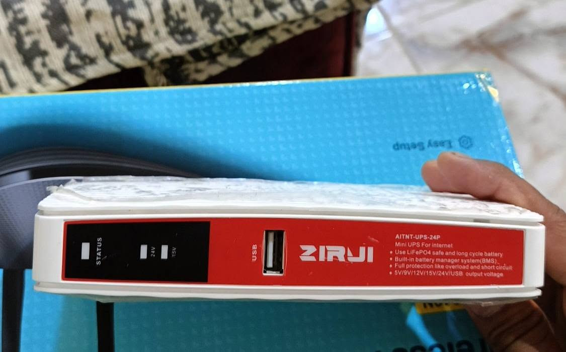 راوتر عدد 2 
يو بي إس وقت تشغيل ساعة ونص 
للبيع شلع


**إذا كنت صاحب هذا الإعلان وتريد حذفه لأي سبب، رجاءا أرسل رسالة إلى الدعم الفني**