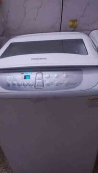 عندي غسالة سامسونك شغالة سعرها ١٣٥ الف عنوان بلديات ٩نيسان موبايل ٠٧٧١...