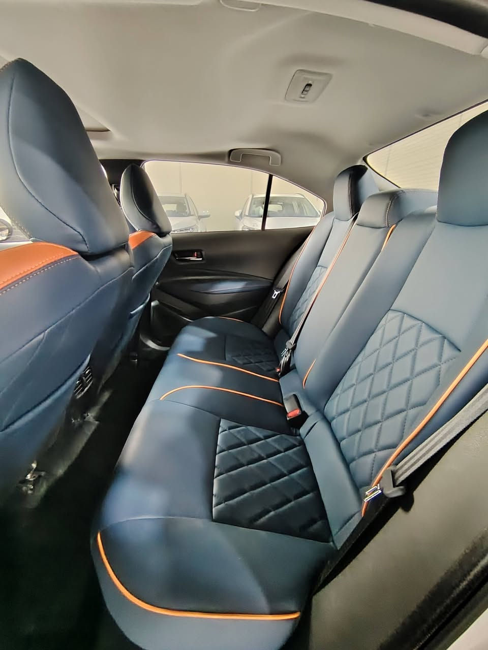 تويوتا كورولا GR هايبرد 2025 – فخامة رياضية باستيـراد خاص السعر 27 مليون بيها سنوية ورقم بغداد.
تميز عن الجميع بسيارة تجمع بين الأداء، الأناقة، والتوفير – متوفرة الآن حصرياً لدى شركة الفرس الأبيض!
المواصفات: – محرك 1800 سي سي هايبرد – 4 سلندر
– ناقل حركة E-CVT ناعم وذكي
– تصميم خارجي رياضي بلمسات Piano Black
– مقاعد جلد راقية بلاديه من الشركة. (ألوان: أحمر – ازرق – مشمشي)
– دشبول نفس لون مقاعد🌹🌹
– مقعد كهربائي واحد للسائق. 
– فتحة سقف. 
– 4 كاميرات رؤية محيطية مع نظام التسجيل والخزن
– شاشة وسطية تدعم Apple CarPlay وAndroid Auto
– دخول ذكي + تشغيل بصمة
– رادار أمامي + تنبيه مغادرة المسار
– أنوار LED أمامية وخلفية
– جنوط GR قياس 17 إنش
– عداد ديجيتال + تحكم من الستيرن
– مكيف أوتوماتيكي ثنائي المناطق
– نظام تثبيت سرعة
فول مواصفات وبيها لوحات بغداد
شركة الفرس ألأبيض لتجارة السيارات 🚗
موقعنا بغداد مدينة معارض البياع -الشارع المميز-مجاور سونار البياع 📍
لاستفسار يرجى الاتصال على الرقم:
☎***********
☎***********
*********** 
***********
