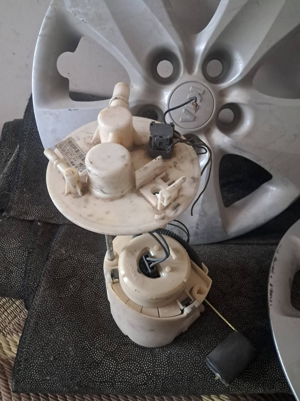 السلام عليكم عندي قاعده مال فيتم فورتي موديل 20172018 رقم ***********
