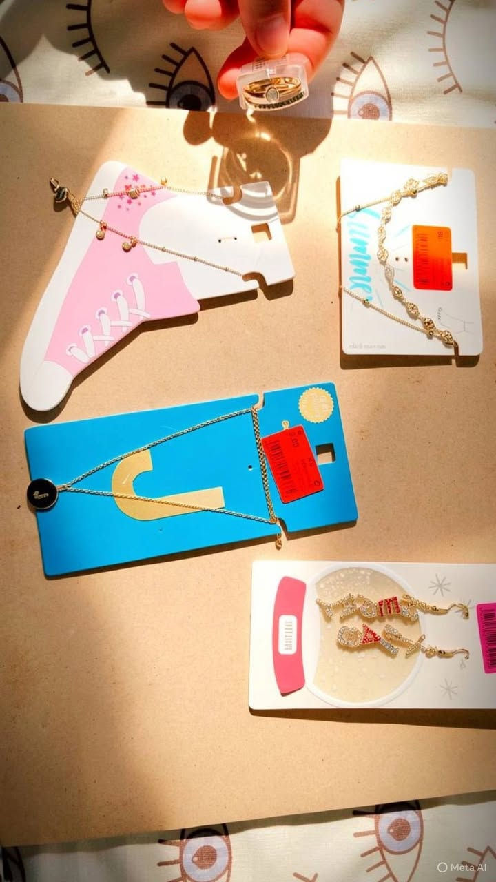 أكسسوارات 3 قطع بـ 5 الالاف  ،  والطبلة الجانبية تتشكل سعرها ب،  5 الالاف يوجد توصيل  .


**إذا كنت صاحب هذا الإعلان وتريد حذفه لأي سبب، رجاءا أرسل رسالة إلى الدعم الفني**