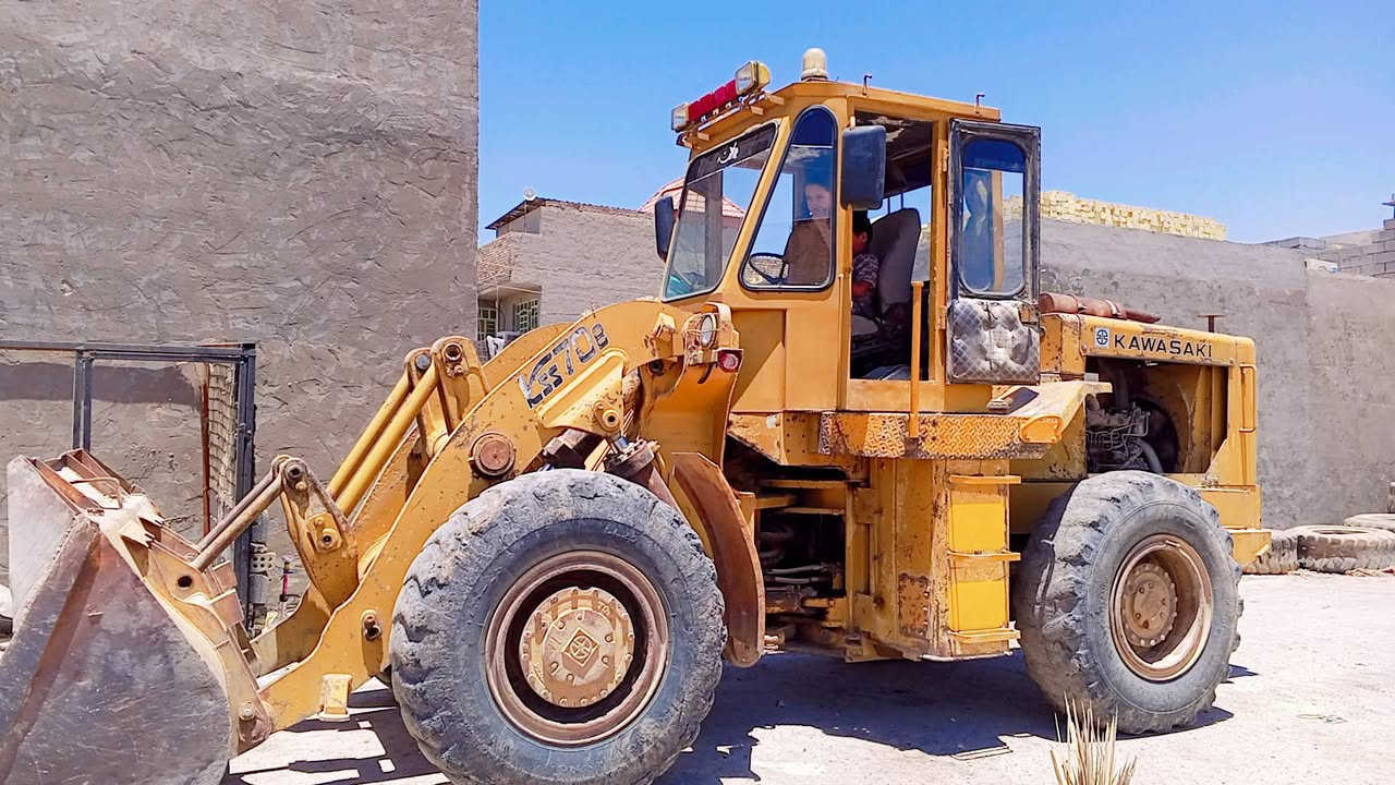 سلام عليكم شفل كاوسكي البيع حجم70 بي موديل 83بلادي شركه رقمه بغداد نكليزي بسمي بريك 4اويالى صينيه جديده صدر جديد كيله جديده كير تركم اكسلات  بلاديات كهربايات. جازه شراي يتصل تدالل ***********
