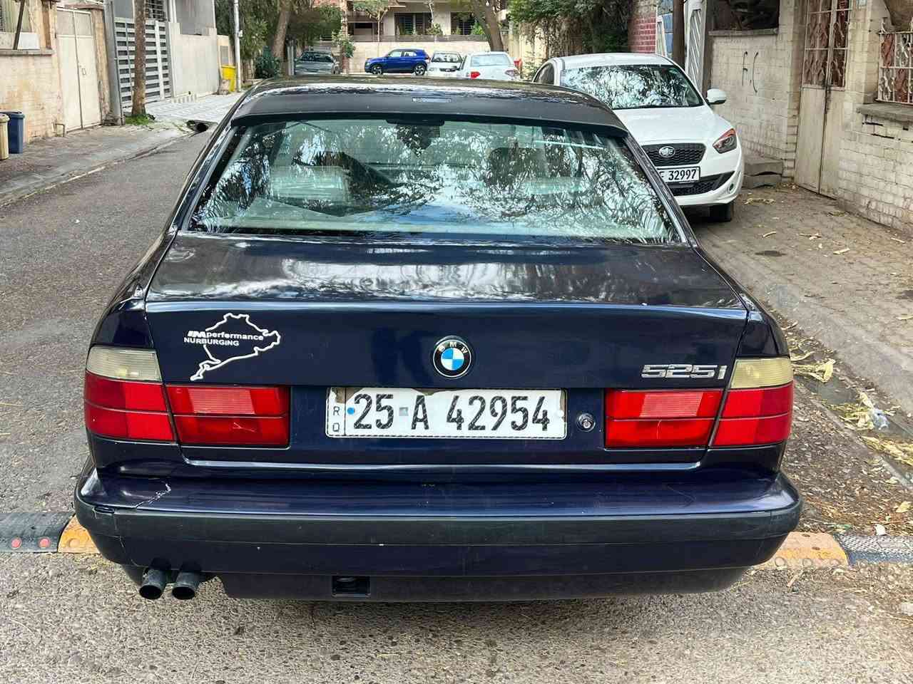 ***********بي ئيم حجم 525 موديل 1991 رقم كركوك مشروع وطني  كير توماتيك 
سنويه جديد لحد 2029 ‌ شرط تحويل وكاله بطاقه بنزين موجود  السياره صبخ جماليه فقط بدون ضربه بدون معجون  كير محرك شرط كاربايت صدر  تايرات تبريد شرط سعره 56  مجال  هاذه رقم صاحبه اني امكلف بس بل نشر  ارجو اذا شراي خابره عنوان كركوك  *********** كركوك, العراق
