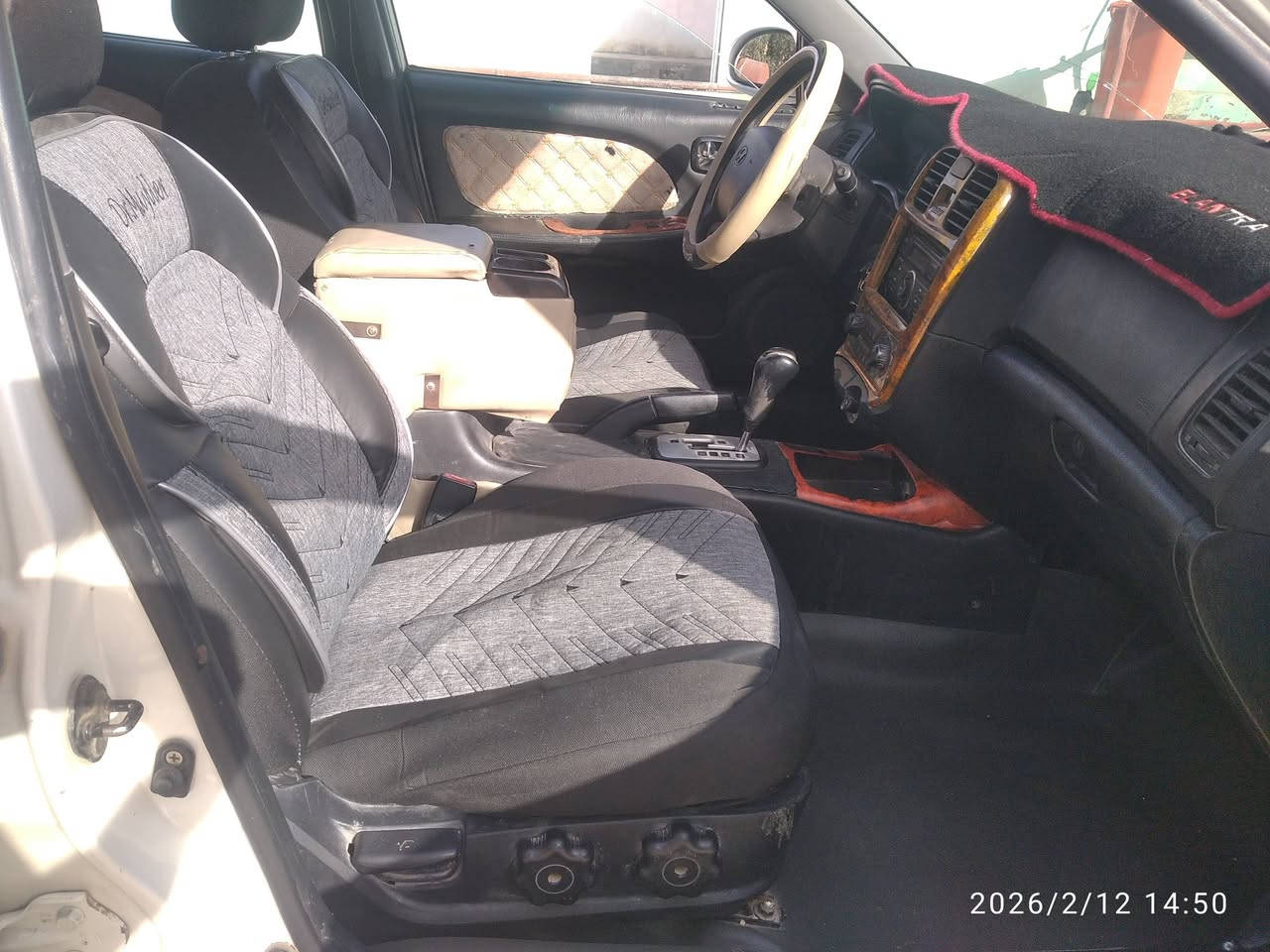 سوناتا وفود موديل 2002/ محرك وكير نظيفات لاتنقيص ولاتبخير رقم سليمانيه انكليزي  مالكهه بالحله يمي تبريد شغال بيه رشات صبغ ابيع حزام بدون ضربه قويه وبدون تبديل ولا خياس حداديه نظيفه  السعر 55 مكانها بالقاسم ***********
