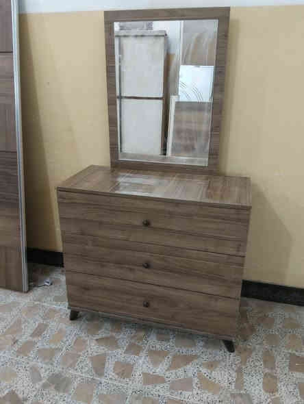 غرفة ترکية نضيه كلش السعر 300وبيه مجال اتصال علا الرقم ***********/06805662757/ مكان
