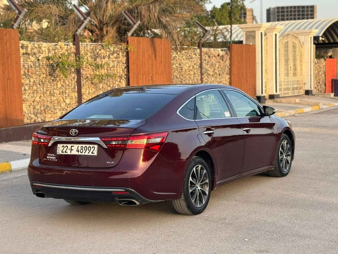 افلون 2016 XLE للبيع 
وارد امريكي صور الحادث داخل المنشور بجم كبس جاملغ وباب صبغ فقط بدون دواخل كير مكينه صدر مكفول 
محرك 6 سلندر 3500 ماشيه 78 الف 
مواصفات معروفه فول عدا الفتحه 
رقم اربيل باسمي تحويل او وكاله بشرط 
مكاني بغداد 
السعر :- 160 
للاستفسار :- ***********
