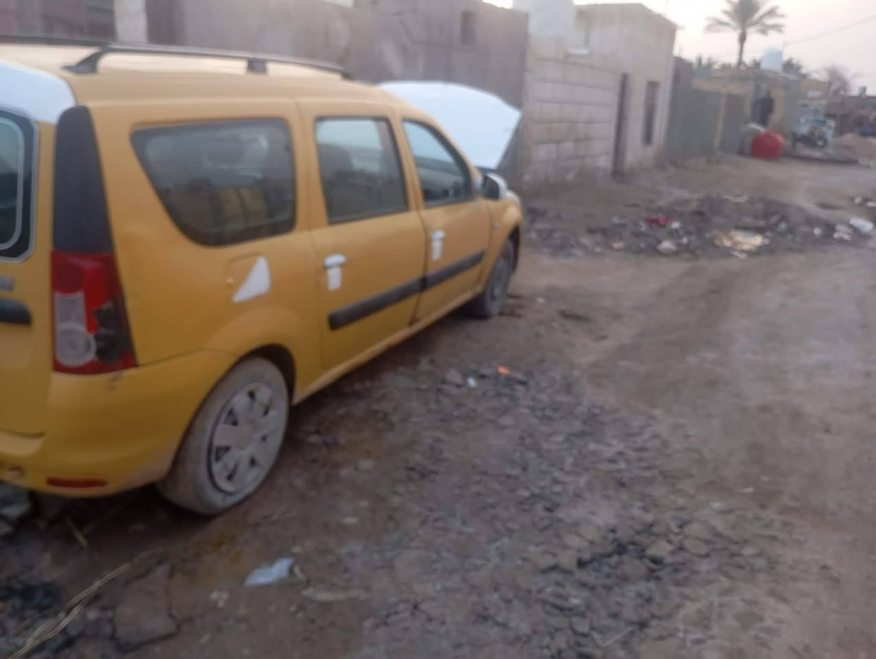 رينو مديل 2011 رقم ذي قار راعيه ماندله محرك كورله وتماتيك سعر 25 شراي ***********
