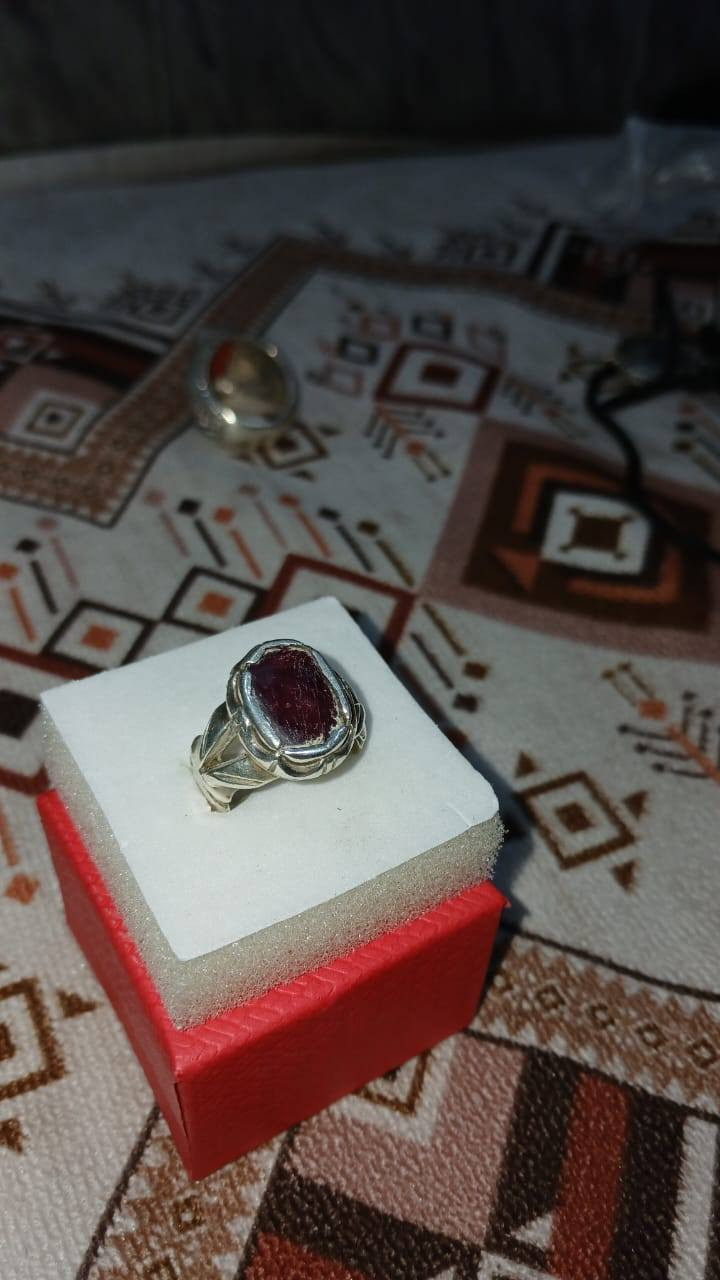 السلام عليكم
محابس و احجار قديمه واصلي 
الاستفسار مراسله الصفحه يوجد توصيل جميع المحافظات


**إذا كنت صاحب هذا الإعلان وتريد حذفه لأي سبب، رجاءا أرسل رسالة إلى الدعم الفني**