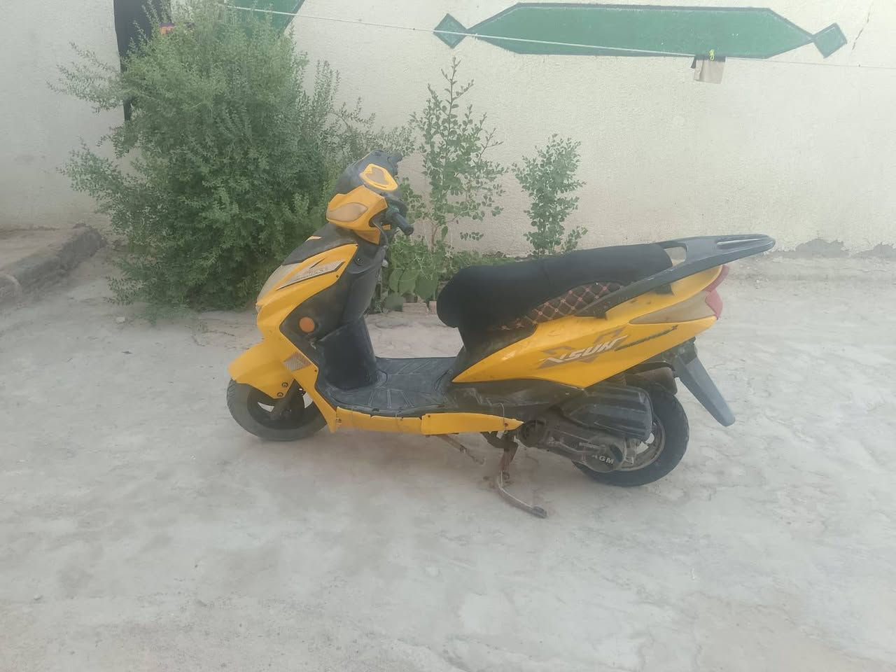 للبيع ..مكان بصره قرنه قرب الامام احمد ابن عيسئ سعر 350 وبيها مجال درجه شغاله… ***********

