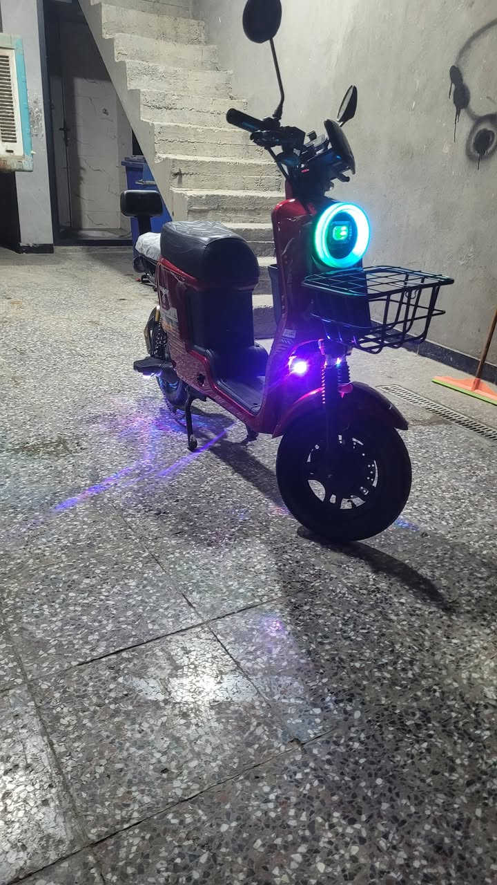 R9 مديل 2025 جديدة بطاريات ٦
السعر ٤٠٠ موبايل ***********
مكاني بغداد
