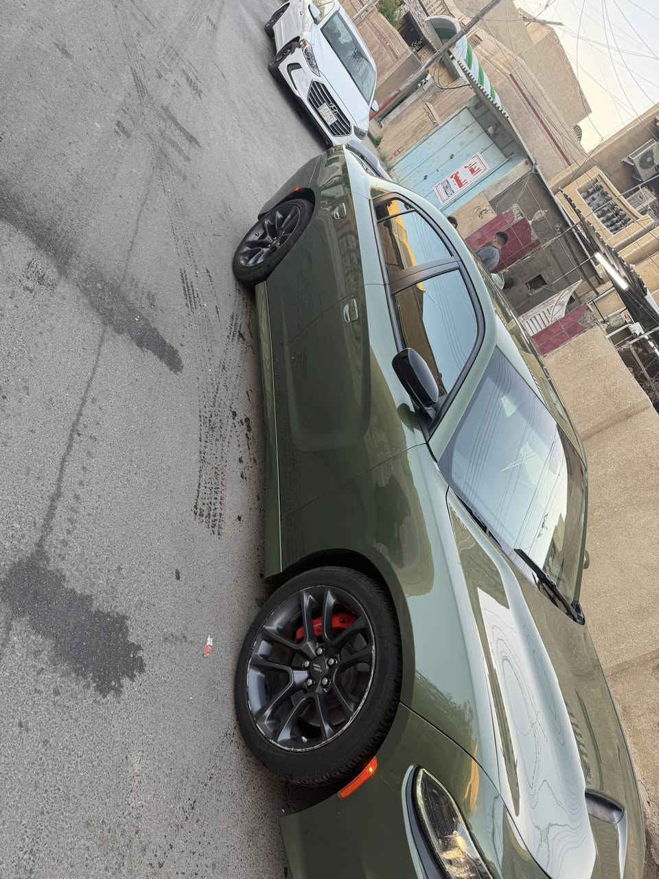 السلام عليكم 
جارجرRT. v8
2023
 دخول جديد نهايه 2025 شهر 10 
اربيل بأسمي ( تحويل ثاني يوم )
ماشية: 29mi الف
محرك : 5700

كشنات حضن مخمل
كامرة دوارة
شاشة كاربلاي 
بصمه
تشغيل عن بعد
تبريد قطعتين امامي خلفي 
تحكم ستيرن 
شفتات ستيرن
حساسات خلفيه
منافذ شحن اماميه خلفيه 
انظمة قيادة
كرسي السائق كهرباء 
فتح قفل الباب لمس

🛑حادثهه (جاملغ امامي وبنيد ) 
صور الحادث بالمنشور

العنوان : بغداد
السعر : ع خاص
الهاتف :*********** واتساب 
ما اجاوب ع ماسنجر
