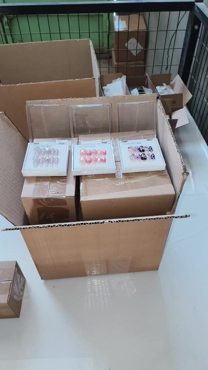 العدد  60 قطعه اظافر اصلي 
السعر 36
التوصيل مجاني 
الحجز واتساب 
***********
#اكسسوارات 
#موادمنزليه 
#مخزن_بركات_السجاد
