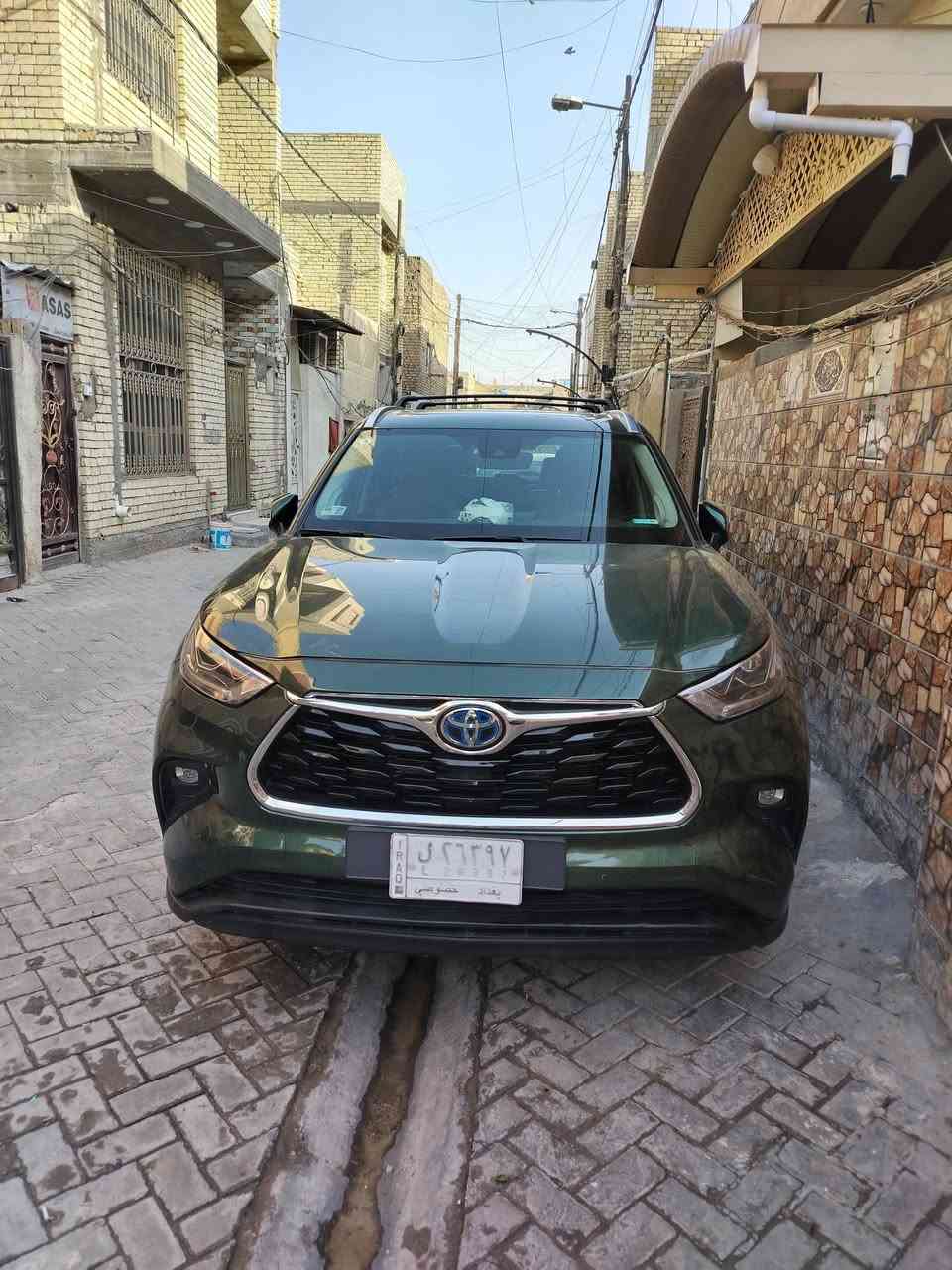 سياره للبيع موديل ٢٠٢٣ هاندير هابيرد تويوتا كهربائي وبنزين حديث هاتف *********** السعر ٣ شدات ويوجد مجال
