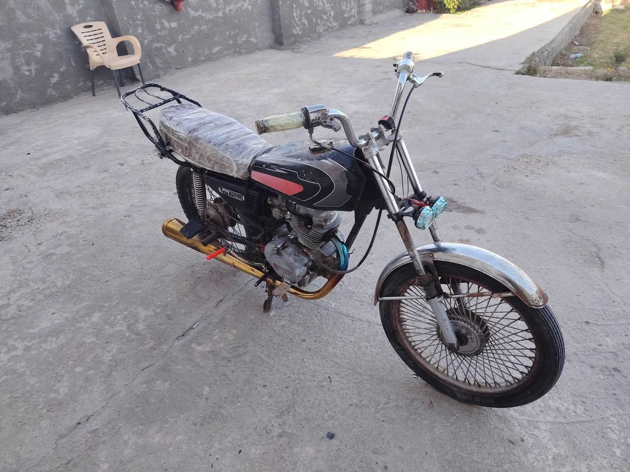 سلام عليكم دراجه آرشه كلك كلك البيع السعر ٢٠٠ او بيه مجال مكاني بابل محاويل قريت البعلوان هاذه رقمي ***********
