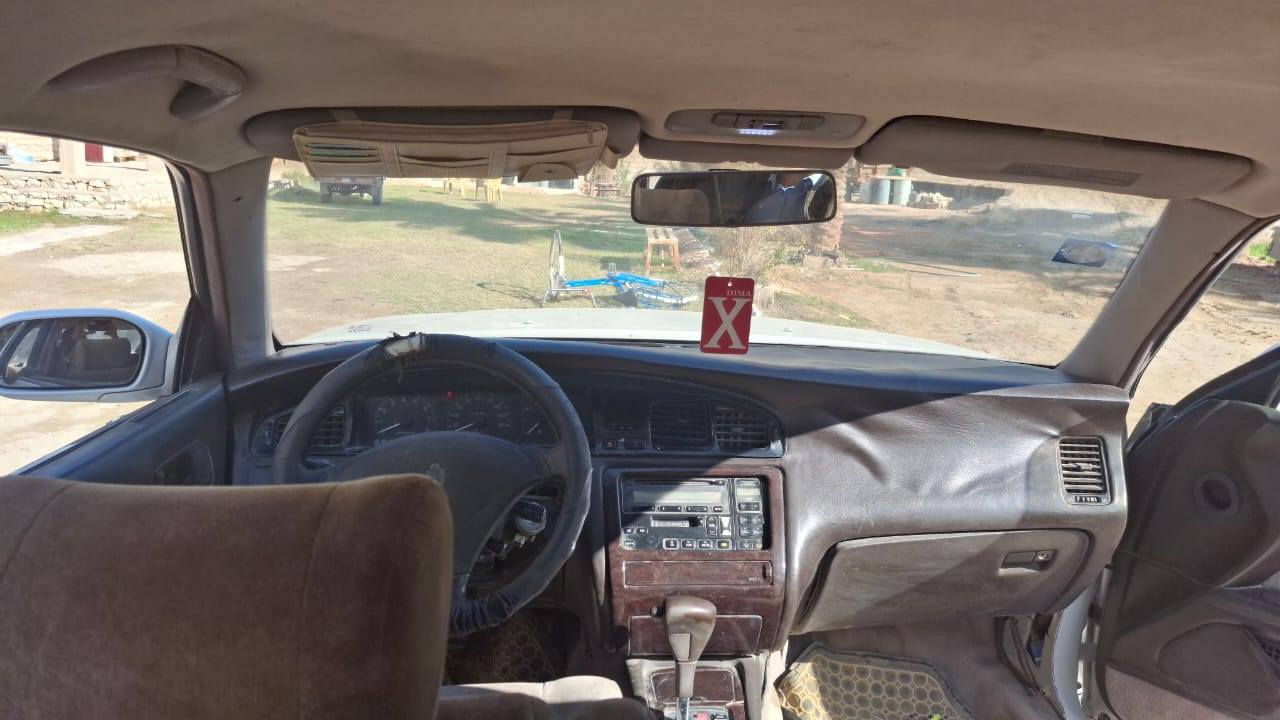 بطة منفصل موديل 94 
رقم انبار هزة ل2029 تحويل مباشر
محرك 3000 ستة سلندر 
تبريد شغال كشن كهربائي 
سيارة بأسمي تحويل مباشر 
سعرها 52 و بيها مجال
مكانها محافظة الانبار
***********
