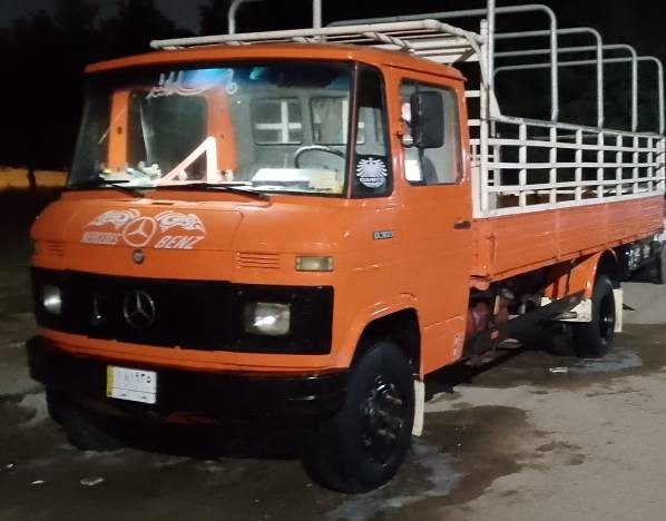 للبيع مارسدس خرسه 81 مابيها نقص برغي كلها بلادي ترايك من زاخو للفاو السياره حلوه ونضيفه ومميزه السعر 11مليون رقم بغداد مداور ثاني يوم ***********
