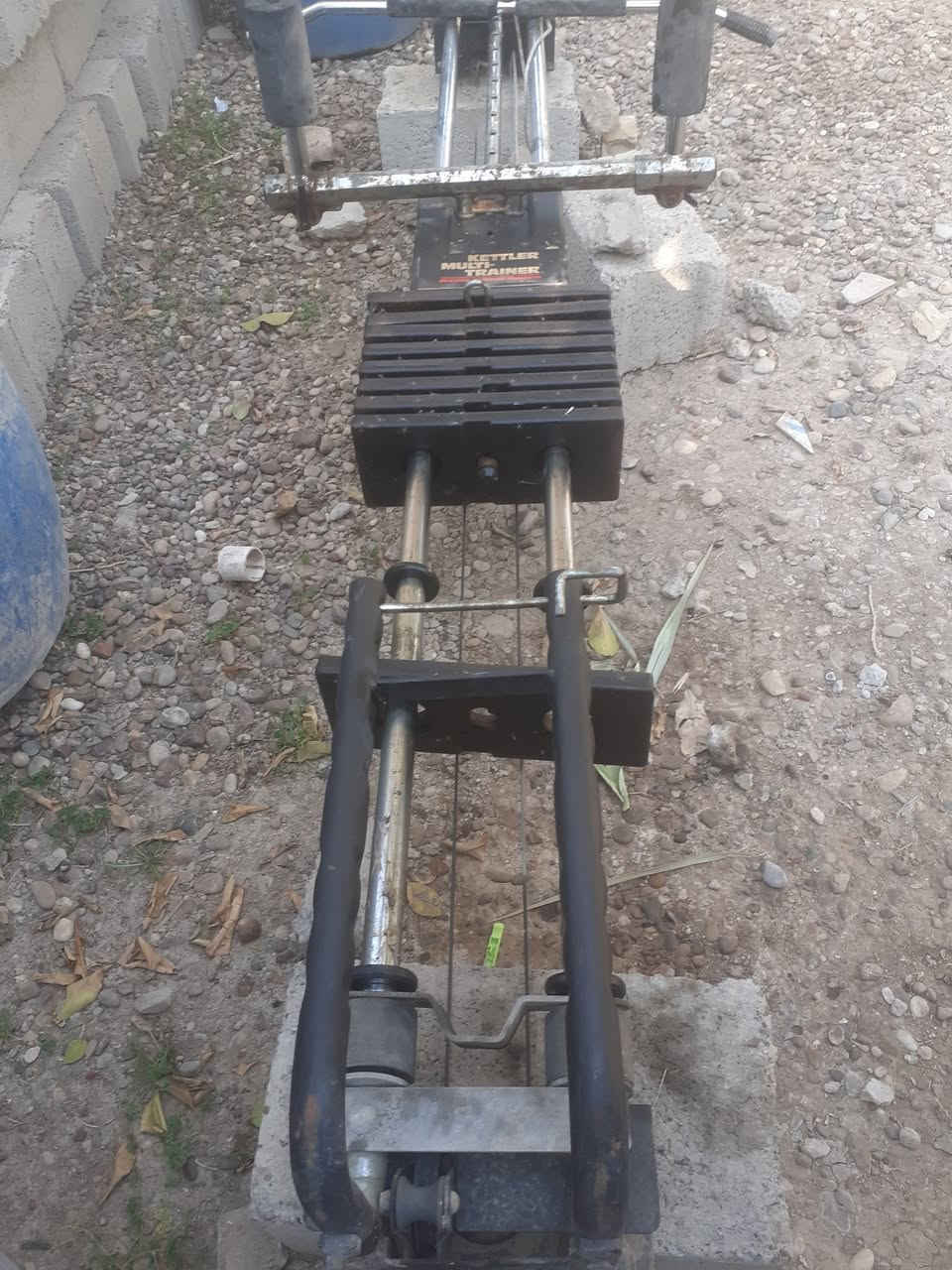 سلام عليكم البيع قراض قاعه حديد ***********
