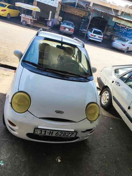 كوكو ابيض اللون بسمي رقم انكليزي بغداد 
المحرك شرط شرط 
كير اوتو+عادي اصلي مو تحوير 
تبريد تدفئة شرط 
شاشة ومضخم صوت فول فول 
تريد وكالة تريد تحويل اني حاضر 
مكان السياره موصل 
تفاصيل اكثر عالرقم 
***********
