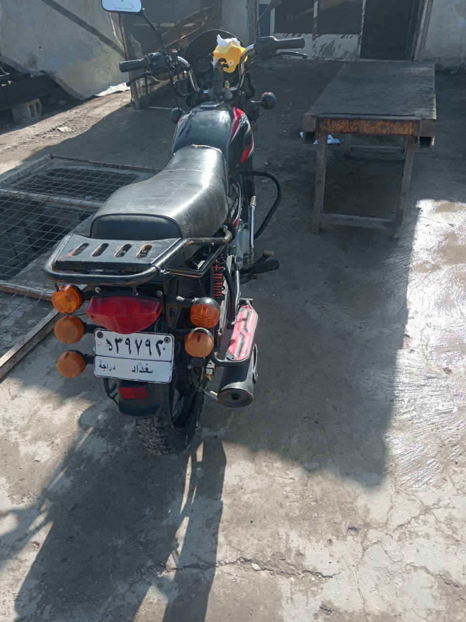 بوكسر كلاسك موديل 2020 رقم بغداد مشروع وطني ب اسمي تحويل مباشر تكلفت الوحات عليه غرمات ماعليهه وذا علينه هم عليه سعر مليون و 300 وبي مجال العنوان ديالى المقداديه العباره صدرانيه رقم الهاتف ***********
