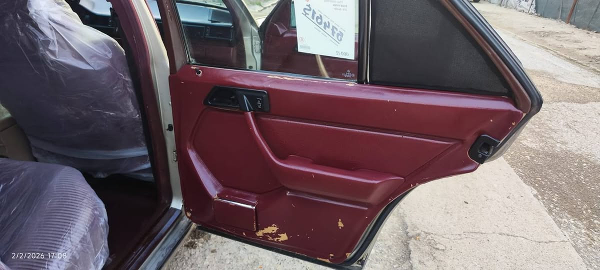 للبيع مارسدس دب موديل 1990 كير محرك شرط 3000 ديلكو سياره حلوه جاهزه من كل نواحي صدر  تايرات كهربايت شرط سياره بدون ضربه قويه صبغ عام جماليه سياره مآل بيت رقم كركوك مشروع وطني دفتر بانزين بي مكان كركوك خابر عل رقم سعر 45 بي مجال بسيط ***********
