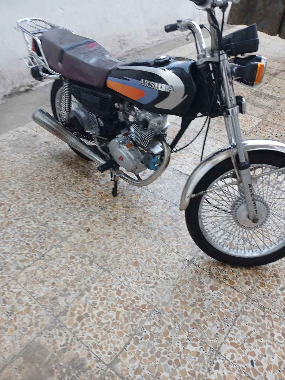 سلام عليكم دراجه 4كير مديل20
#كلك #كلك للبيع
سعر350وبيها مجال عنوان كوت حي جهاد
***********

***********
