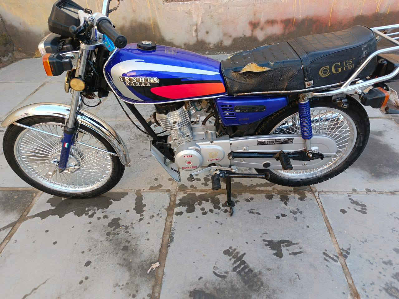 السلام عليكم دراجه أرشه موديل 2019 اوراق كامله باكيت شاصي نضيف دراجه حلوه فقط مكينه مفتوحه  كلشي مابيه كهربائيات كله تشتغل سعره ،650 وبيه مجال لللشراي  المكان الشطره ***********
