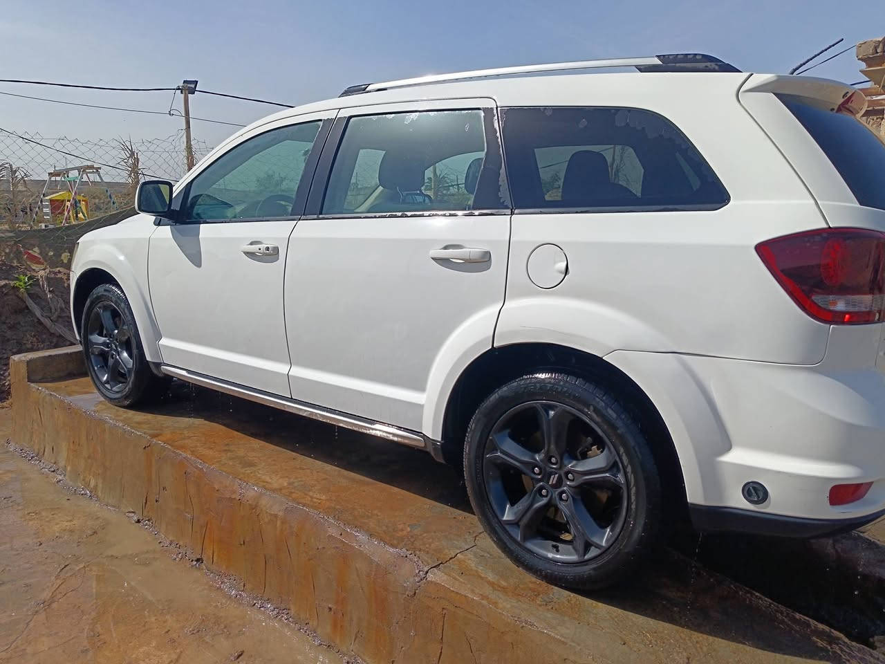 سلام عليكم
دوج جورني موديل ٢٠١٨  

مكينه ٦ سلندر سبعه راكب ثلاث قطع تبريد. منظومه غاز. كشنات جلد. تخم تاير جديد. حداديه جديده. كير مكينه تبريد حداده كلها بشرط مكفوله

سياره كروس رود فول للاخير ماكو وراها مواصفات بعد حتى سلايد بيها
وجاهزه. 
سعرها 155 وبيه مجال بسيط 
مكان سياره ذي قار 
***********
***********  واتساب
