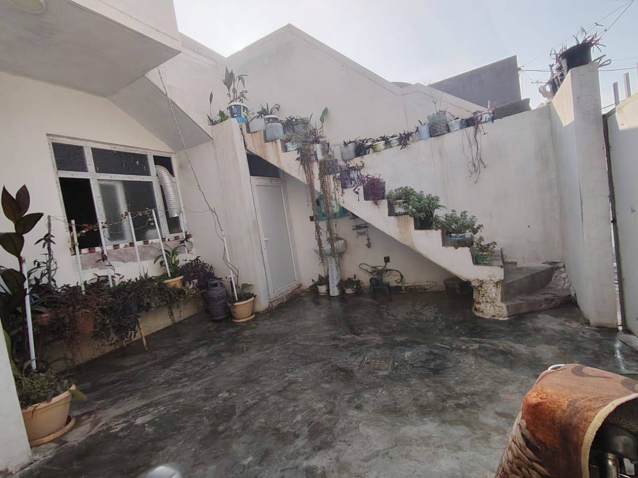 دار للبيع 100متر مربع بلديه😍غرفه نوم وهول ومطبخ وصحيات واستقبال وغرفه بطابق ثاني «مخزن» 😊 موقع كركوك منطقه 55 قريب من ثانويه الاصمعي+صيدليه القاضي+ماركت المحمدي كلها خدمات بصفك بالقرب من موقف كوسترات سعر45 بي مجال بسيط🤝🏻  اوراق جاهزه ماشي قرار
 اتصال واتس 
***********
