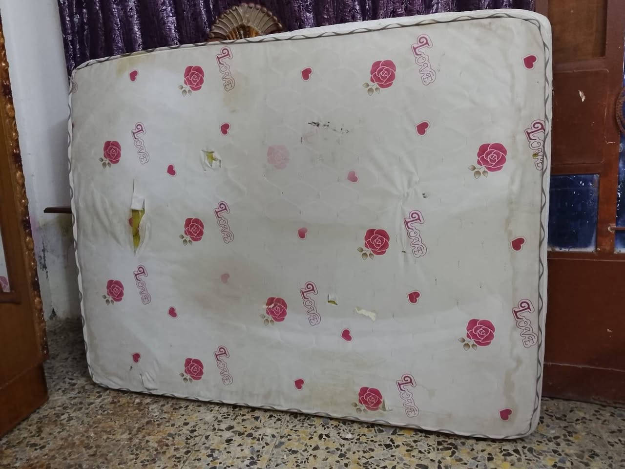 غرفه نوم ام 6 وملحق وصاج  اخت جديد وياهه دوشك وصاج ثكيله سعره425  بغداد مدينه الصدر  اشرايه تعال خاص


**إذا كنت صاحب هذا الإعلان وتريد حذفه لأي سبب، رجاءا أرسل رسالة إلى الدعم الفني**