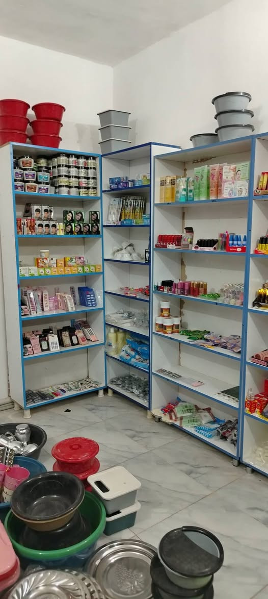 غراض للبيع
مبردات و كونفيرات و رفوف محل
كنتور تركي 
عنوان باجر حي العسكرية 
تواصل عل رقم 
رجاء فقط شراي يتصلون ما تشتري لا تتصل 
***********
