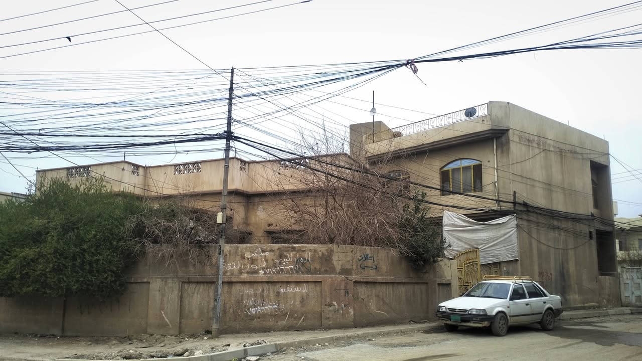 ‏‎بيت 612م ركن للبيع بحساب أرض
‏‎📍الموقع: حي الطيران، يم تقاطع النبي شيت وبانزينخانة الغزلاني نفس شارع جامع عجيل (جامع الياور)

تواصل ‏‎واتساب:
***********
