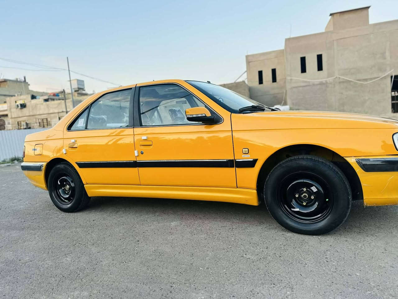 سلام وعليكم بيجو بارص مديل 2018 سياره كفاله عامه مصفره هيه وغرامات بسمي تحويل ثاني يوم مكاني بغداد
***********
