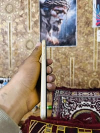 آيفون XR ١٢٨ • بطارية ٨٢٪ • مكفول