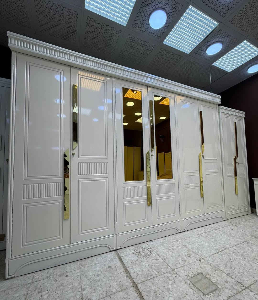 #تخفيض 
975 الف 

#غرف #نجاره #عراقيه 💯💯

تتكون من 7 قطع 
عرض الكنتور 3 و20سم
ارتفاع الكنتور 2 و20سم
السرير بلوك ٦ ارجل
طول السرير 200 سم 
عرض السرير 160 سم 
الضهر براغي
متوفر توصيل مع الشد كافه محافظات العراق 
 #غرفه #نوم #عراقيه
#خاص #عرض #بغداد #حله #كربلاء #نجف
#ديوانيه #كوت #سماوه #ناصريه #بصره #فلوجه 
#رمادي #واسط  #اعماره #قادسيه #دجله #فرات 
متوفر طابوريه 15
الشازلون 50 الف
حسب طلب


**إذا كنت صاحب هذا الإعلان وتريد حذفه لأي سبب، رجاءا أرسل رسالة إلى الدعم الفني**