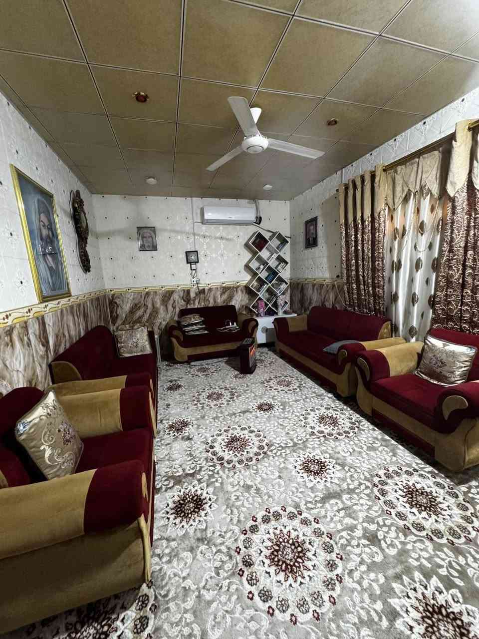 السلام عليكم
بيت في ابي الخصيب مهيجران داخل فرع حسينية دااود العاشور 
مساعة البيت 200m
نوع العقار طابو صرف سند 25 
يحتوي البيت على 
ثلاث غرف نوم 
استقبال 5*6
مطبخ 4*4
صاله 3*12
صحيات داخلي وخارجي 
ويحتوي على طارمه 
وممر خلفي 
سعر البيت120 مليون وقابل للتفاوض

‭0770 324 6359‬
***********
