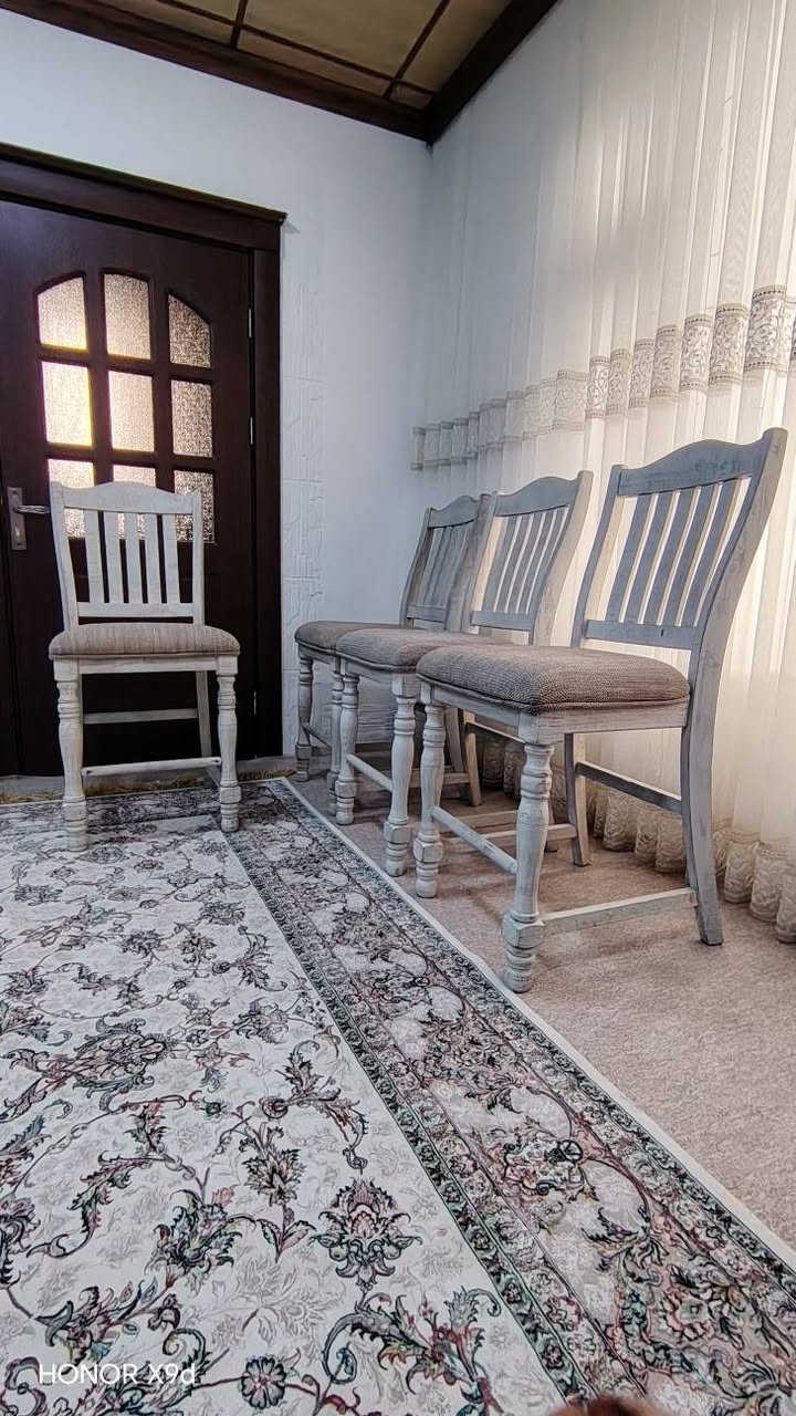 تاقمی نان خواردنی ئاشلی بۆفرۆشتن زۆر جوانە وپاك مالی دۆستە 6کورسی و میزیک *********** السليمانية, العراق
