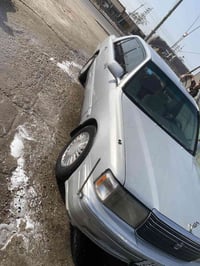 محتاج تصليح • بصرة • ٢٠٠٠