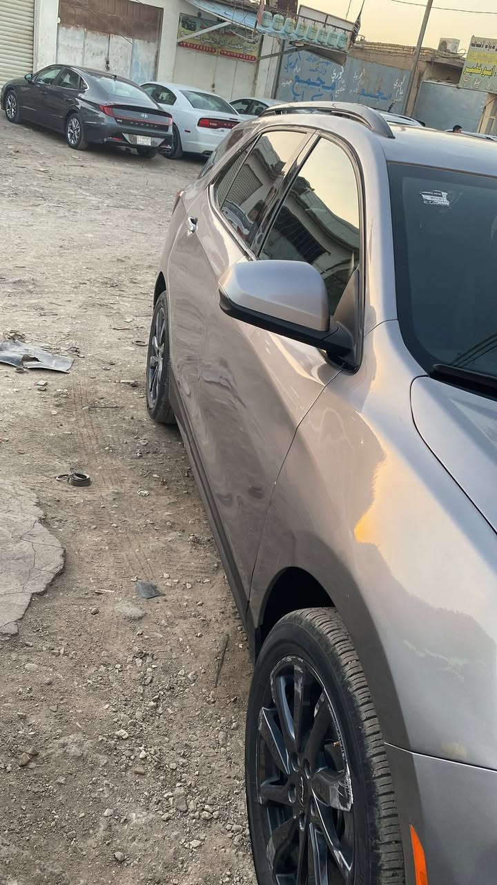 كونكس 2024
فئة Rs لون رصاصي بلاك توب 
فول عدا الفتحه 
السعر 160$ 
ميسان
***********
