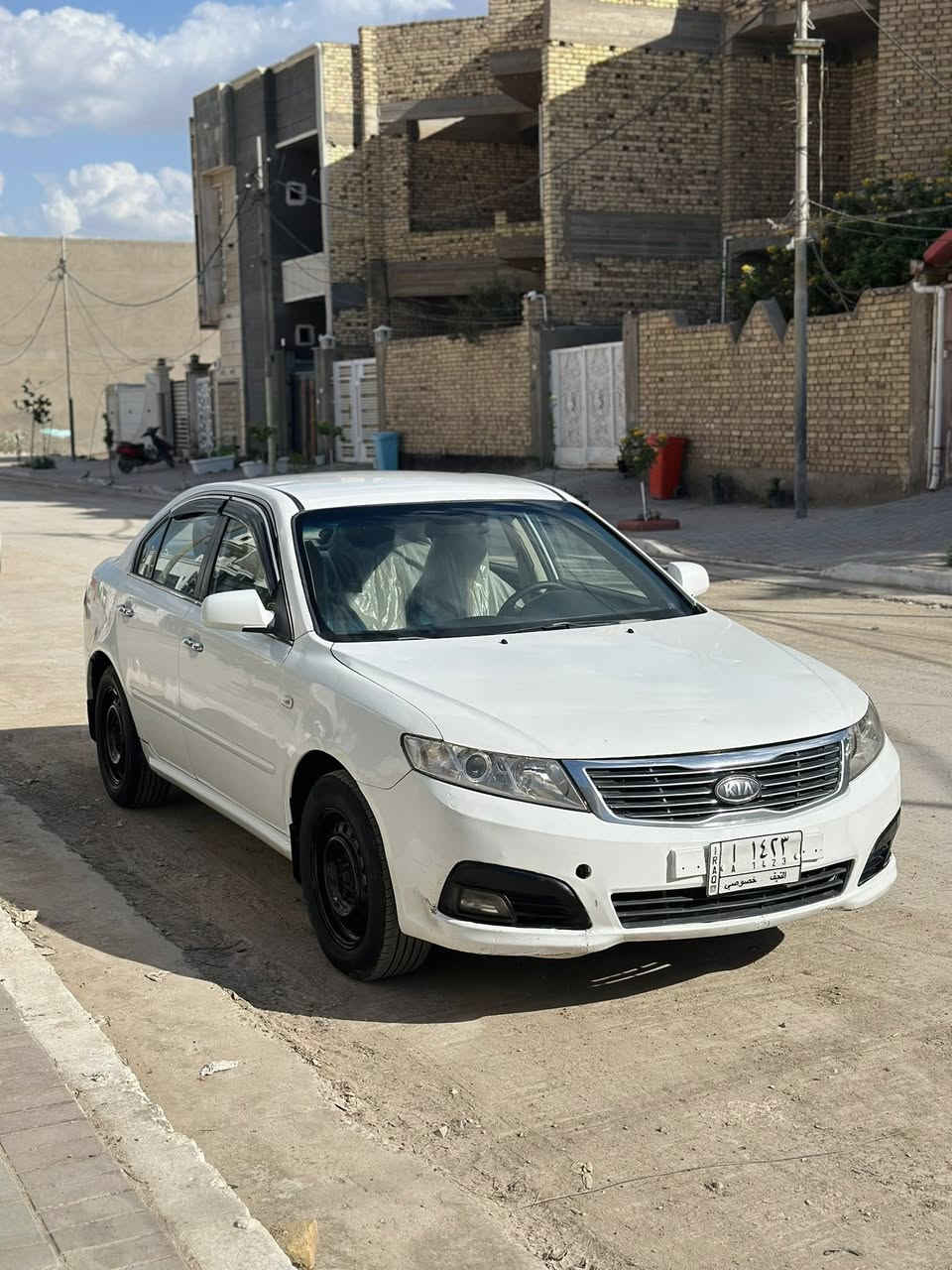 سلام عليكم اوبتما 2009 خليجي محرك 2000 دوش السيارة بيها صبغ جاملغ الامامي والداير مال جاملغ خلفي باقي مكفول كير ومحرك شرط حدادية تايرات تبريد كلها جاهزة رقم نجف تحويل بأسمك شوكت ما تريد مكانها الديوانية السعر93 بيها مجال 
 ***********
