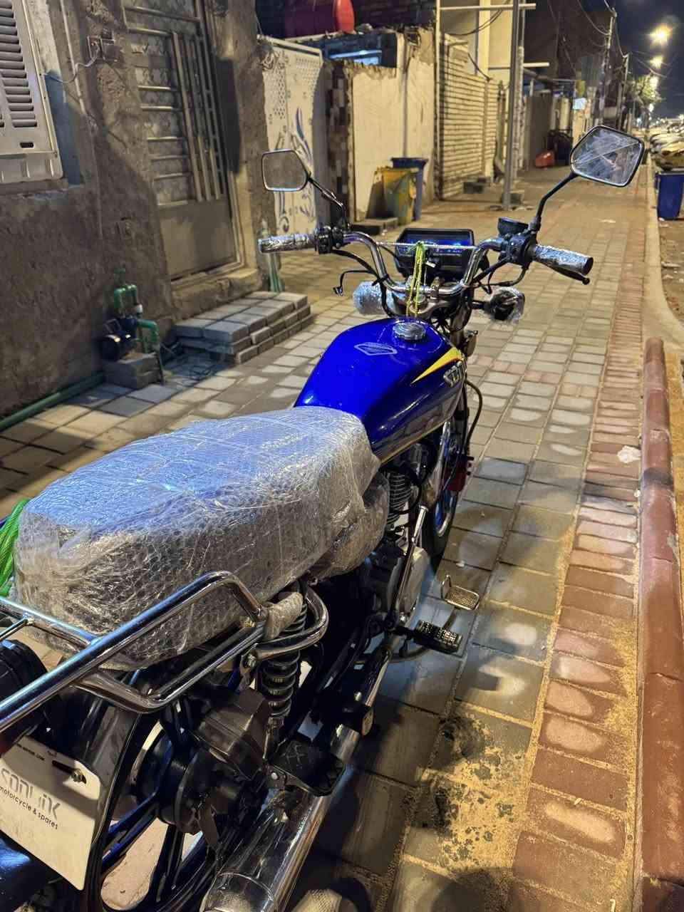 سلام عليكم سونك مديل 24 مكفوله كفاله عامه جيب فيتر تعال دراجه استخدام شخصي حتئ ما اطلع شاشه اكترونيه بصمه تشعيل عن بعد مكاني بغداد مدينه الصدر السعر 650 وبيه مجال اتصل رقم الهاتف***********
