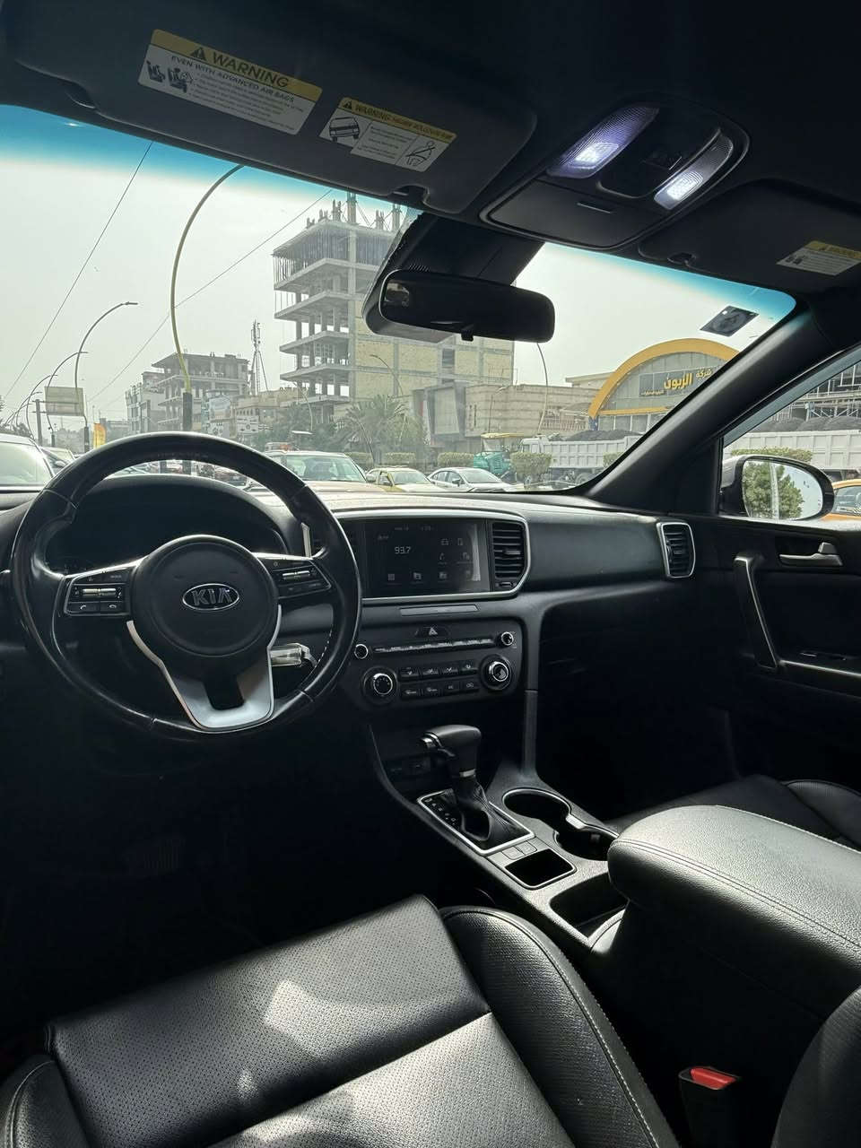 السلام عليكم كذا سبورتج 2021 أمريكي بدون ايرباك حادثه 
بنيد فقط صور الحادث موجوده بس باخين كلير فقط في الجاملغ 
السياره 
مكينه 2400
كشنات جلد 
رادار امامي
نقطه عمياء 
قطعتين تبريد 
بعد هواي موصفات 
الاتصال ***********
