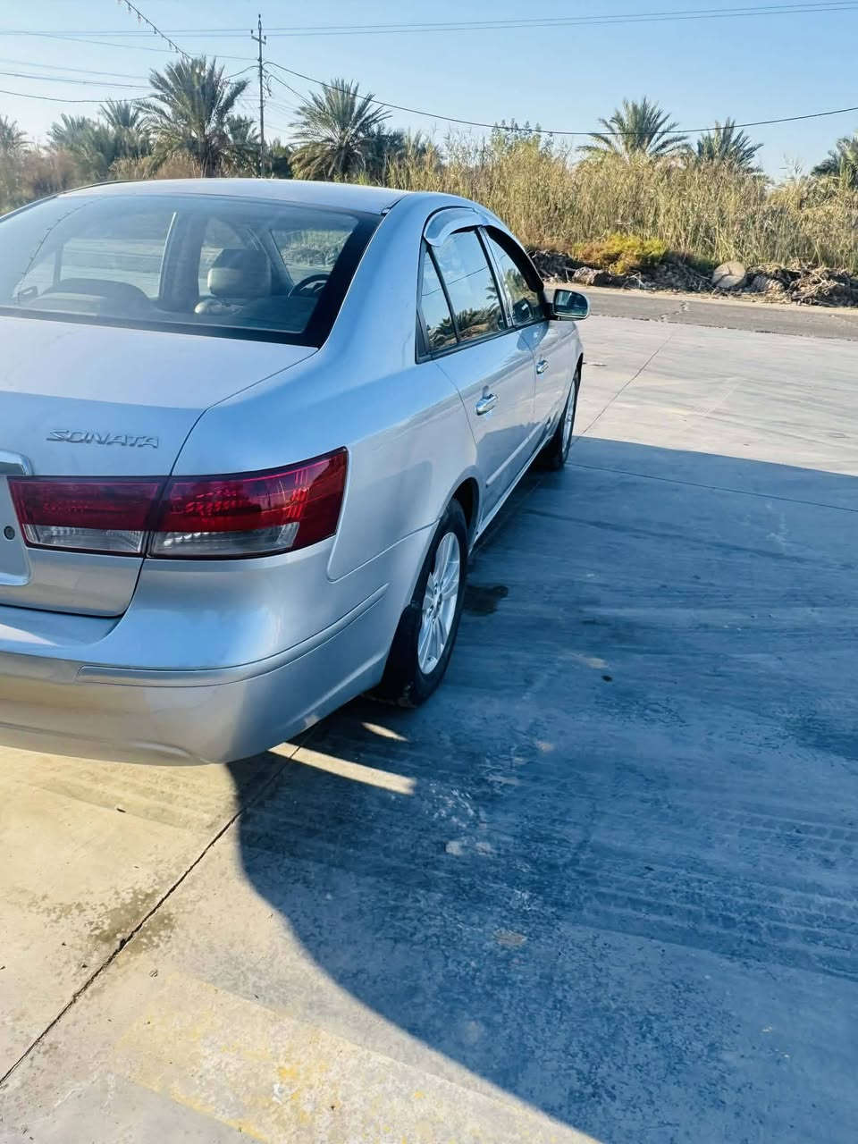 السلام عليكم سوناتة 2009 رقم بغداد مشروع وطني   باسمي  وارد خليجي مكينة 2400 كير 5 نمر مكينة وكير مكفولات حداديه امامي وتخم تاير جديد منضومة تبريد جديدة شرط ثلج سيارة مكفولة من الضربة بيهة خياسات وصبغت الدواير مال الجاملغات الخلفية والدعامية وياهن سونارهة داخل المنشور وكل تفاصيلهة واضحة السعر 116 وبيهة مجال مكاني واسط الصويرة *********** ***********
