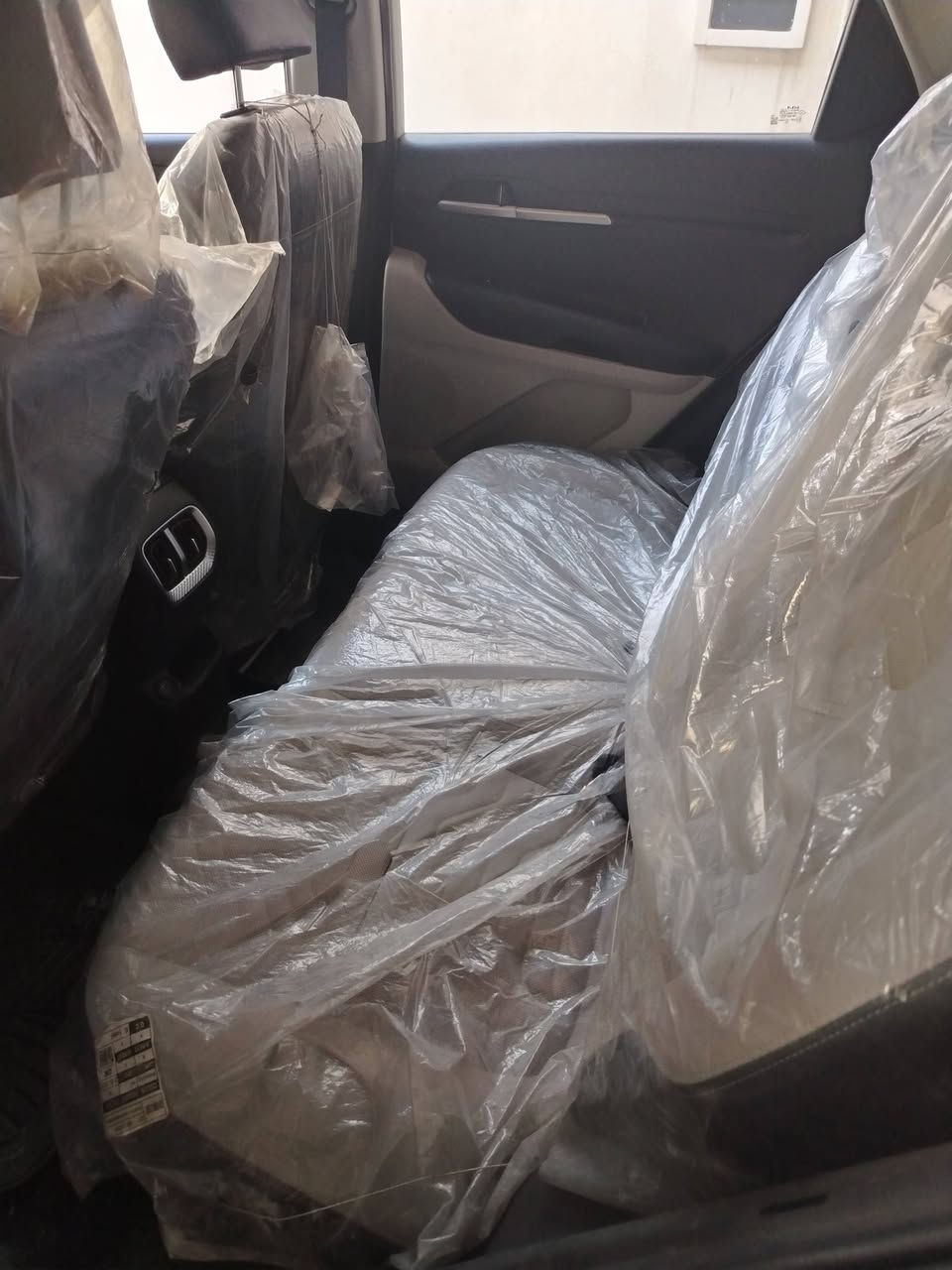 السلام عليكم كياسونت رقم بغداد موديل ٢٣ محرك ١٥٠٠ دبل نوزل ضمان الدوليه مكفوله ماشيه ٢٦ الف كم هندي مو صيني السعر ١٥ الف دولارمكفوله من الصبغ مواصفات بصمه تشغيل عن بعد تحكم ستيرن ويل كب حساس امامي وخلفي كامره خلفيه تشغيل عن بعد للاستفسار الاتصال على الرقم ***********
