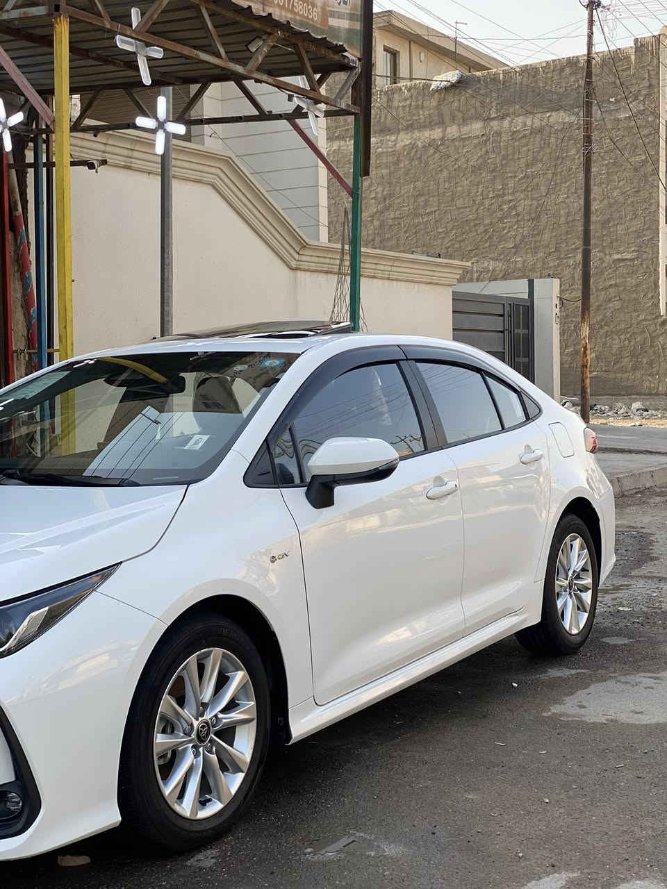 السلام عليكم
موديل 2025 ماشيه 7 الاف حقيقي 
مكفوله كفالة عامة لاضربة ولاصبغ ولابارد (فقط ضربة صغيرة بالدعامية الخلفية موضح بالصور) 
فول 1/1 محرك 1800 هايبرد شكل ال SAS 
كرسي كهرباء +جنح خلفي بلادي 
فتحه سقف 
بصمه سياره 
داخل جلد اسود 
رادار امامي 
تحديد مسار 
سياقه ذاتيه 
لد امامي + خلفي  
شاشه عرض بحجم 12.6
اوتو هولد 
هند بريك دكمه 
ويل حجم 16 
تبريد قطعتين 
شاشه كار بلي 
منفذ شحن USB امامي خلفي 
مصابيح LED
دخول ذكي 
تحكم ستيرن 
٤ وضعيات قياده 
اشاير بل مري 
كروز سرعه 
رقم بغداد الدولي الجديد تحويل ثاني يوم 
السعر 166 وبيها مجال قليل 
العنوان / بغداد البياع/حي الاساتذة 
***********
