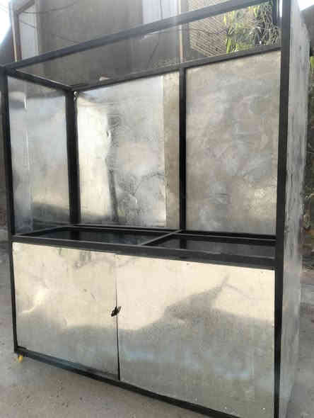 السلام عليكم جنبر  للبيع مكاني ناصريه مركز ***********
