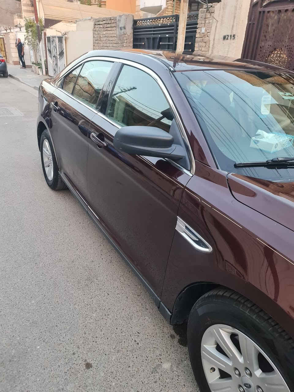 تورس ٢٠١٠ داخله كلين رقم ديالى موجوده بغداد السيدية
بيه صندوك بس تبديل 
سياره نظيفه كلش داخل وخارج تبريد ثلج 
السعر ٩٥ ورقه
***********
