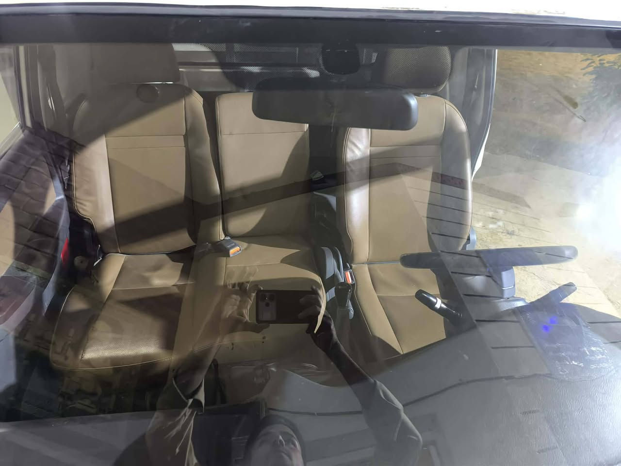 السلام عليكم سياره للبيع موديل 2018
نضيفه ومكفوله من ضربه وصبغ وزلغ 
 مكان حله طريق حله ديوانية 
 رقم بابل  
 سنويه 2028  نتهاء 
 سعر 122 وبيها مجال 
لاستفسار اكثر تصل ***********
