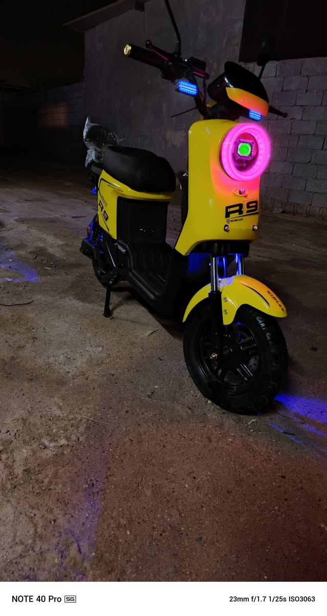 دراجه ار9 مديل 26 بطاريات لكبار 32امبير السعر 500 وبه مجال لعنون البصره كرمت علي ***********
