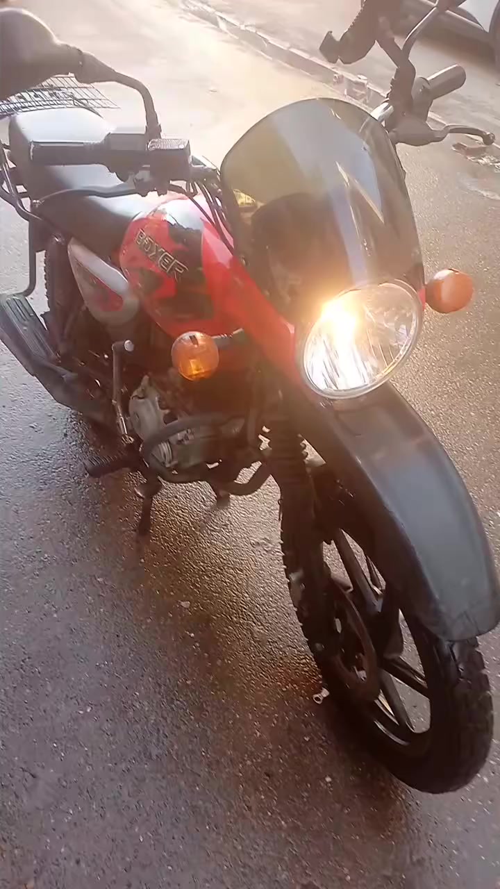 السلام عليكم دراجه بوكسر جبلي لبيع موديل 22نازله بل 23مرقمه بغداد تحويل مباشر مكينه ناعمه لاتبخير ولا تنقيص ولا نصوح باقي على استلام لوحات كلشي مدفوع السعر مليون 900وبيه مجال مكاني بغداد اتصال ***********
