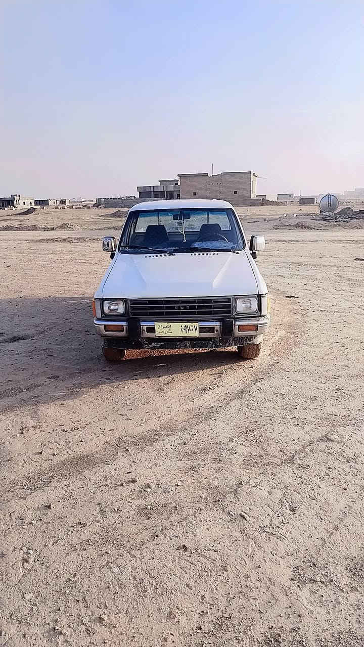 سلام عليكم بيكم 1988للبيع رقم صلاح الدين صبق عام جماليه 40$ومجال تخم تاير جديد باتري جديد سياره جاهزه ماعايزها شي تركب وتمشي ترايك للبصره***********المكان صلاح الدين ناحيه الحجاج
